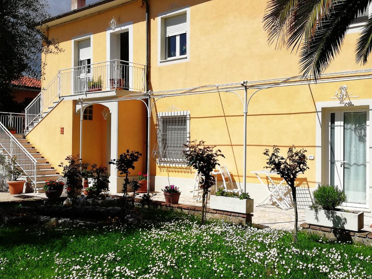 La Ginestra Acomodação com café da manhã Sirolo Exterior foto
