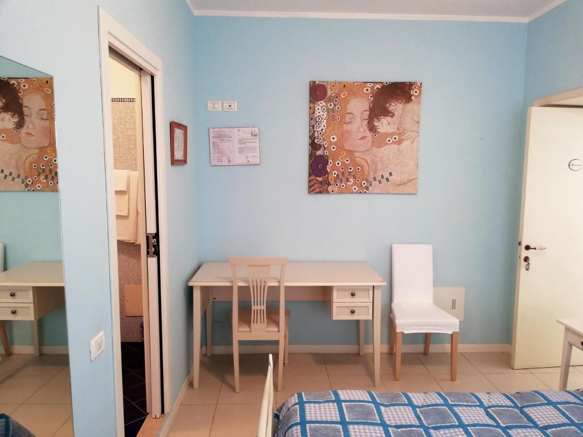 La Ginestra Acomodação com café da manhã Sirolo Exterior foto